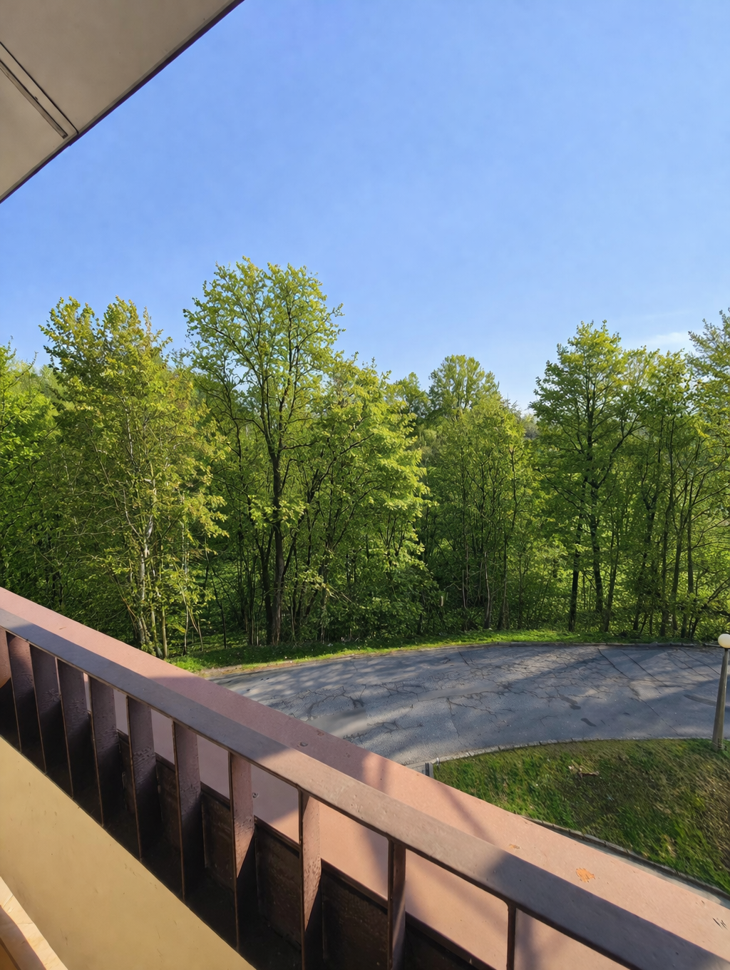 DWA BALKONY Z WIDOKIEM NA ZIELEŃ 